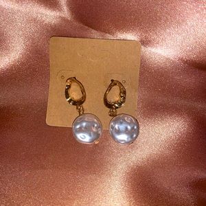 Pearl earrings